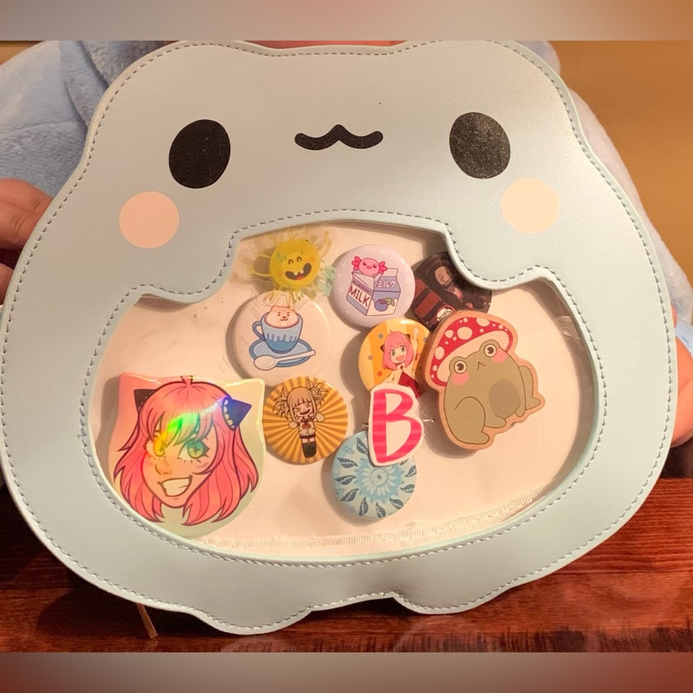 Cute Blue Frog Bag with Pin Display Pad